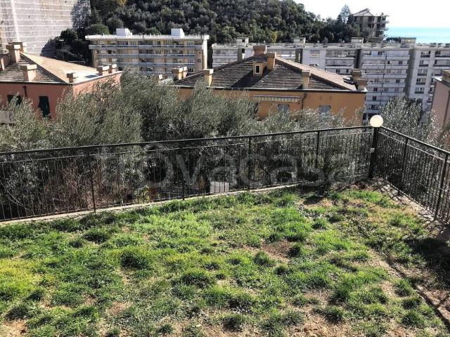 Bilocale in affitto a Genova via Pianeletti, 25, Quarto