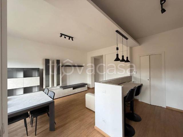 Bilocale in affitto a Firenze via Bottego, 7, Firenze Nova
