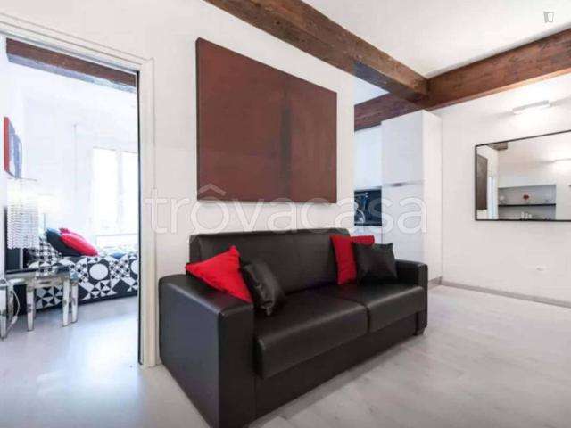 Bilocale in affitto a Firenze via San Zanobi, San Marco SS Annunziata