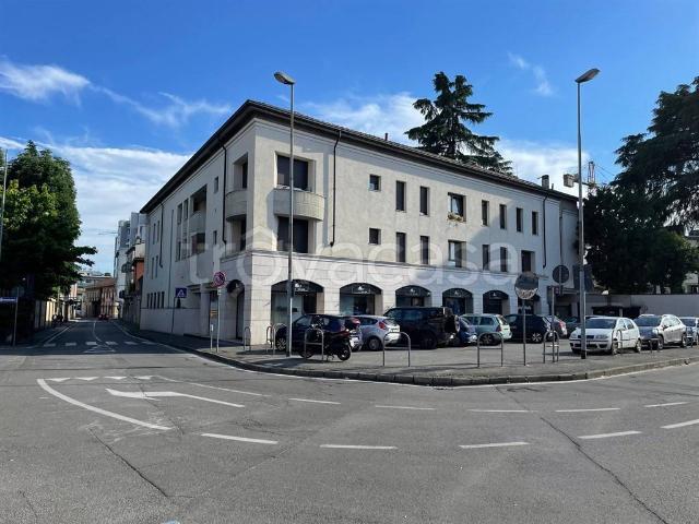 Bilocale in affitto a Lissone via cappuccina, 2