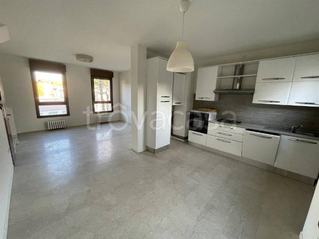 Bilocale in affitto a Lissone via cappuccina, 2
