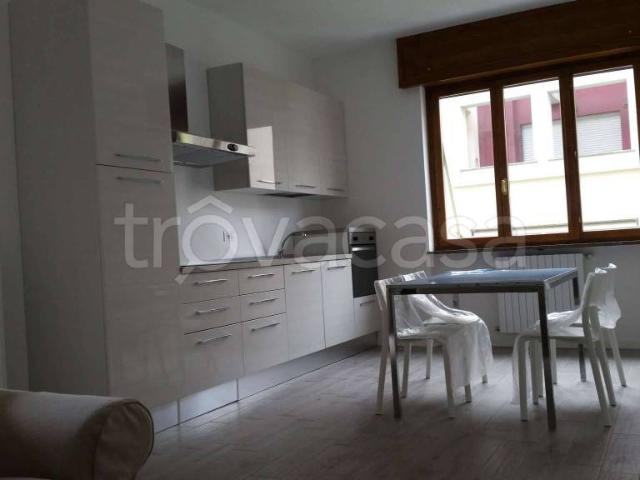 Bilocale in affitto a Monza via Monfalcone, 14, San Rocco
