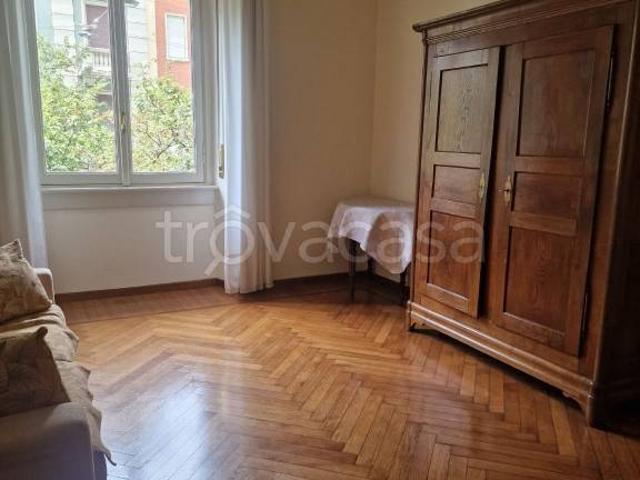 Bilocale in affitto a Milano, Cenisio