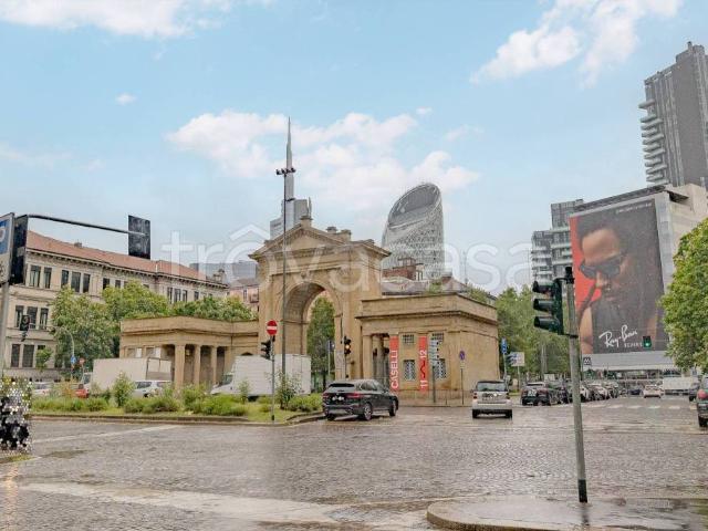 Bilocale in affitto a Milano corso di Porta Nuova, Turati
