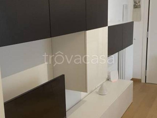 Bilocale in affitto a Milano, Famagosta