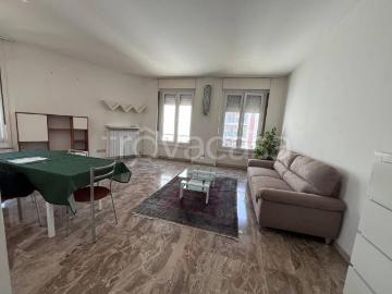 Bilocale in affitto a Milano piazza Firenze, 19, Portello Parco Vittoria