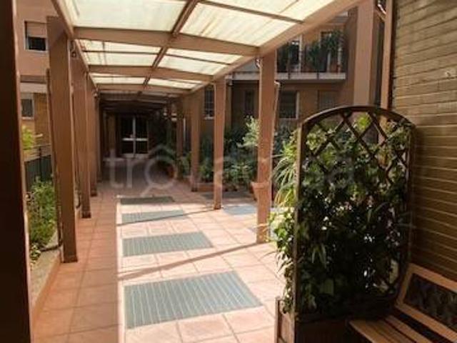 Bilocale in affitto a Milano piazzale Carlo Maciachini, Farini