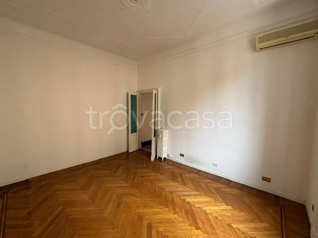 Bilocale in affitto a Milano via Donatello, Città Studi
