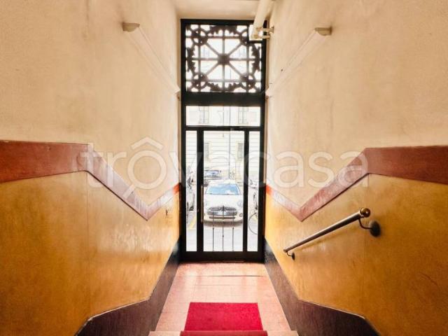 Bilocale in affitto a Milano via Mantova, 17, Porta Romana Medaglie d'Oro