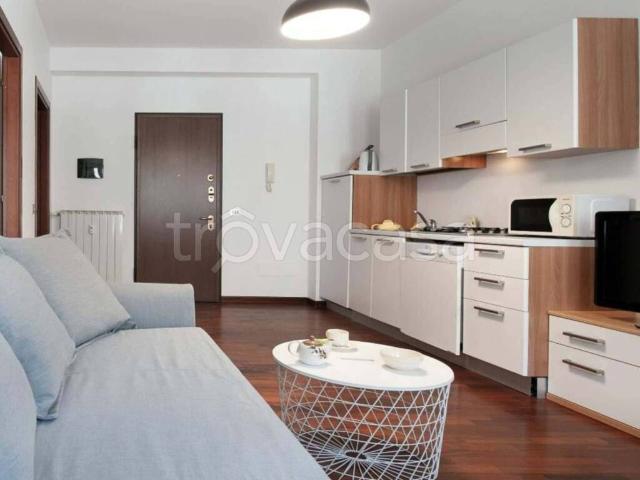 Bilocale in affitto a Milano via Privata Poggibonsi, Gambara
