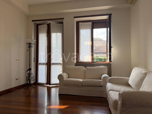 Bilocale in affitto a Milano via Privata Reggio, Quadronno Crocetta