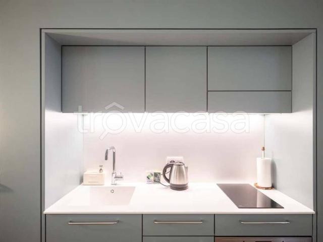 Bilocale in affitto a Milano viale Andrea Doria, Buenos Aires