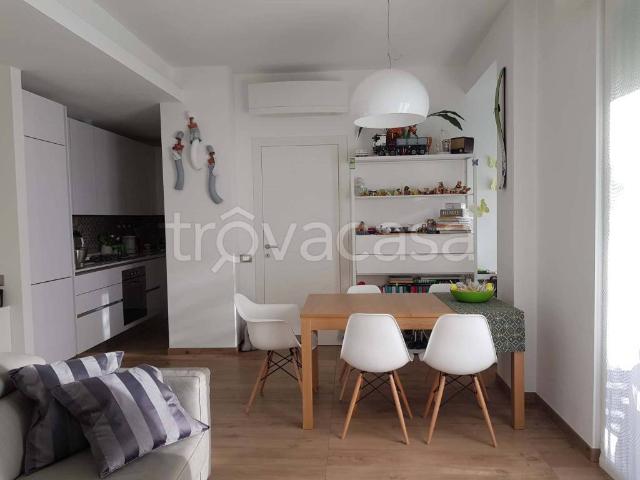 Bilocale in affitto a Milano viale Romagna, Città Studi