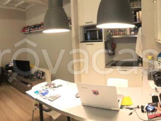 Bilocale in affitto a Novara via Mario Greppi, 14, Centro Storico