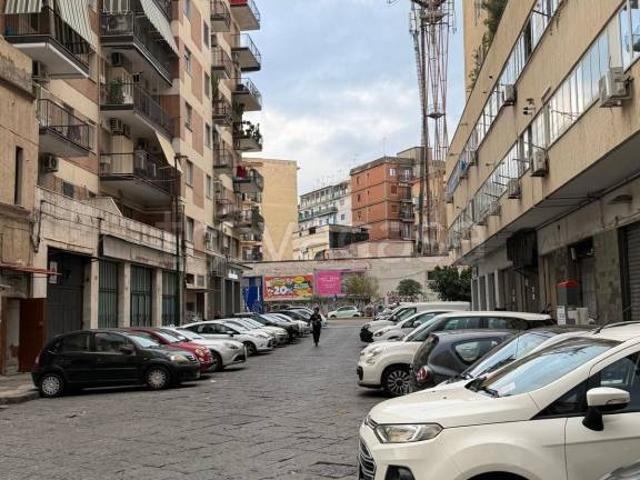 Bilocale in affitto a Napoli via Pasquale Baffi, Arenaccia