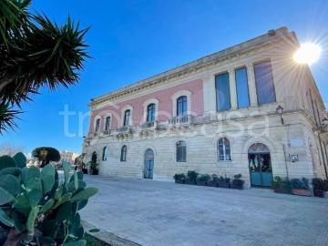 Bilocale in affitto a Siracusa via guglielmo perno, 4, Ortigia