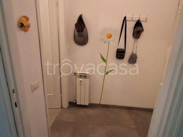 Bilocale in affitto a Stresa