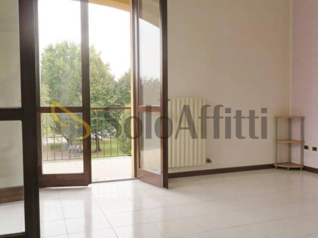 Bilocale in affitto a Pogliano Milanese piazza Enzo Tarantelli