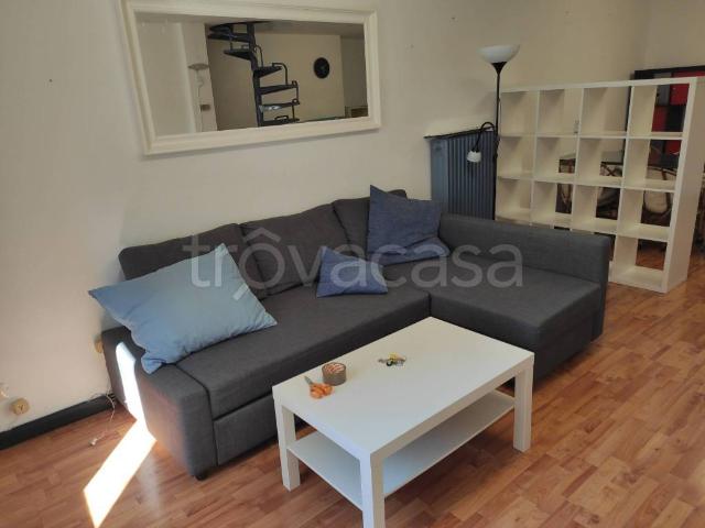Bilocale in affitto a Pavia corso Famiglia Cairoli, Centro Storico