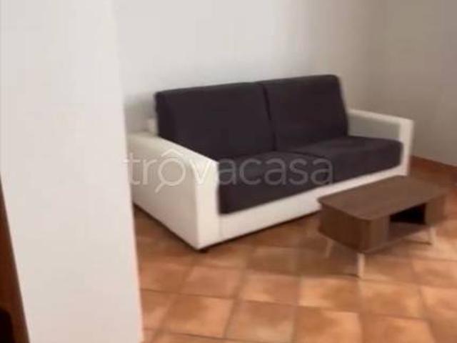 Bilocale in affitto a Pavia via dei Molini, 23, Centro Storico