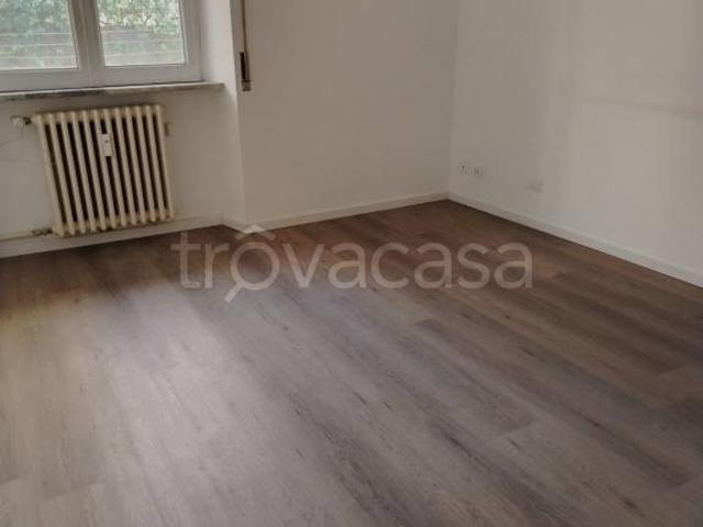 Bilocale in affitto a Roma via Giovanni Marangoni, Bologna
