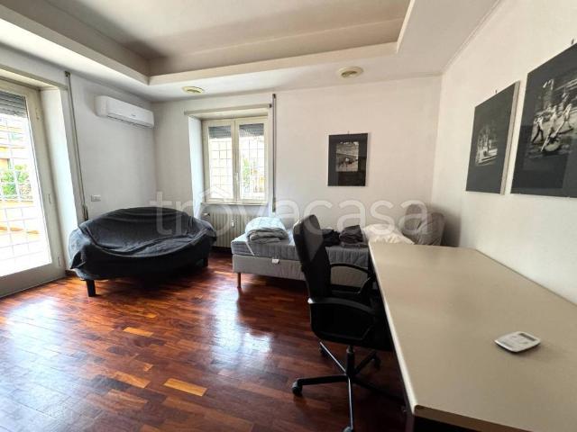 Bilocale in affitto a Roma via dei Taurini, 27, San Lorenzo