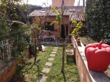 Bilocale in affitto a Roma via del Mandrione, Furio Camillo