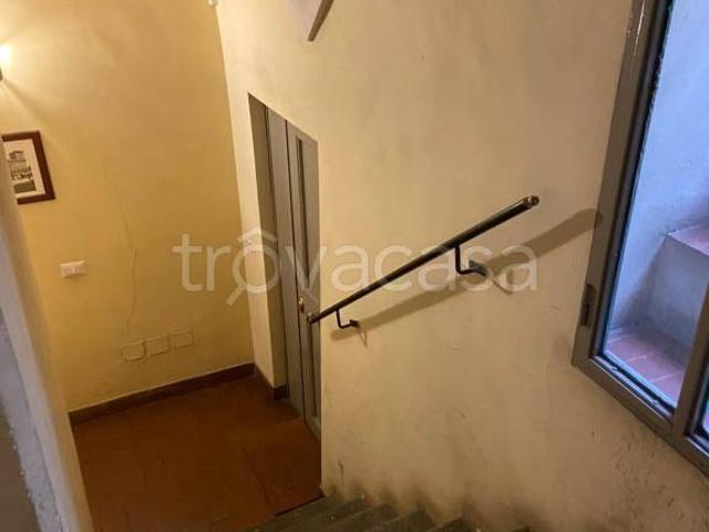 Bilocale in affitto a Roma via del Moro, Trastevere