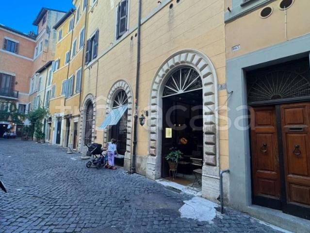 Bilocale in affitto a Roma via del teatro pace 42, Piazza Navona