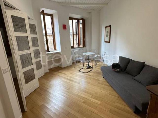 Bilocale in affitto a Roma via delle Quattro Fontane, Barberini