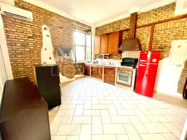 Bilocale in affitto a Roma via Lamberto da Fagnano, Aurelio Val Cannuta