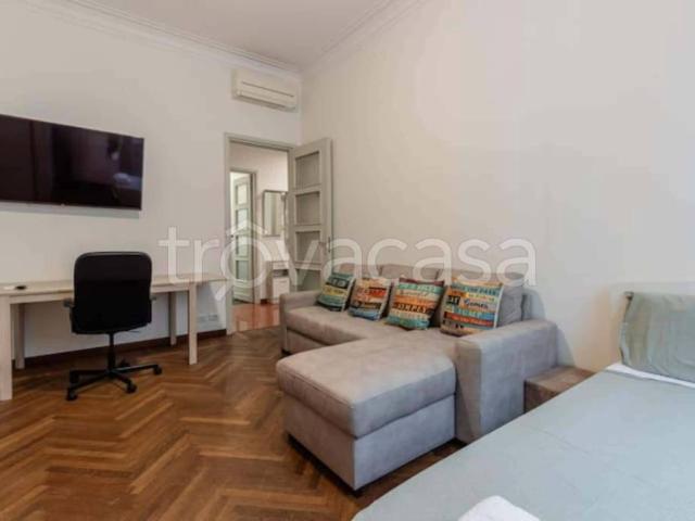 Bilocale in affitto a Torino via Cristoforo Colombo, Crocetta