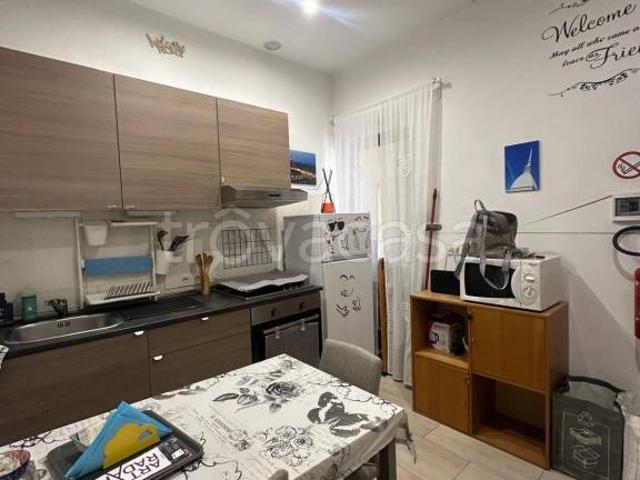 Bilocale in affitto a Torino via Sassari, Aurora