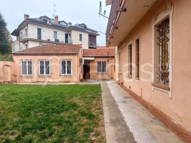 Bilocale in affitto a Valenza via Sandro Pino