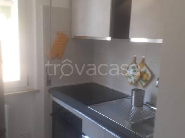 Bilocale in affitto ad Alessandria viale Medaglie d'Oro, Pista