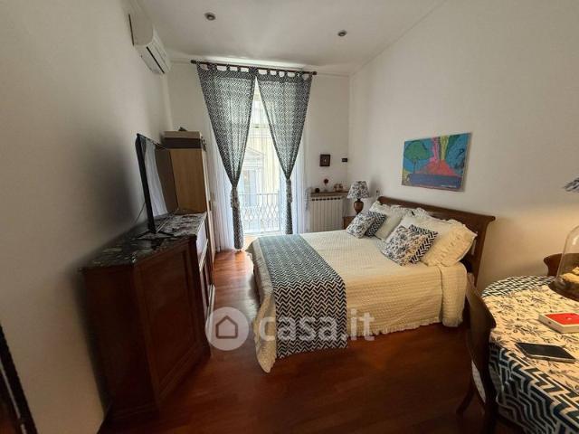 Bilocale in Affitto in Via Toledo 214 a Napoli