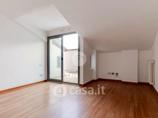 Bilocale in Affitto in Via Tucidide 56 a Milano
