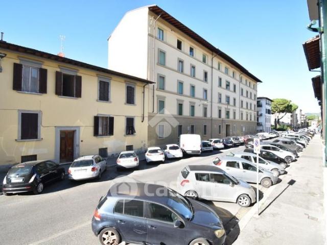 Bilocale in Affitto in Via Uguccione della Faggiola 49 a Firenze