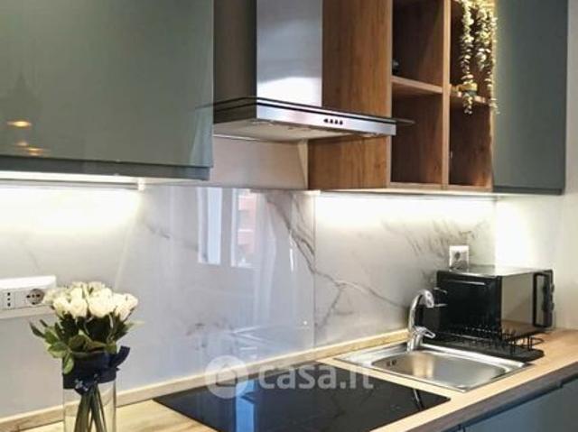 Bilocale in Affitto in Via Cino da Pistoia 15 a Milano