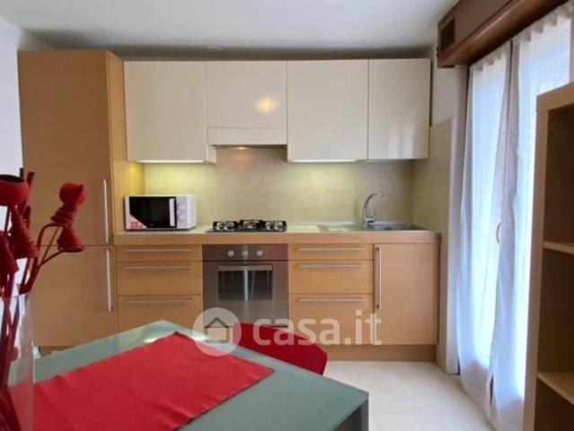 Bilocale in Affitto in Via Eugenio Villoresi a Milano