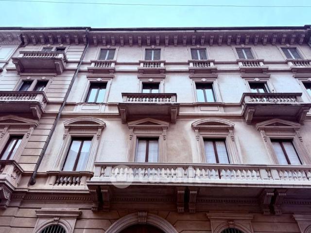 Bilocale in Affitto in Via G. Leopardi 5 a Milano