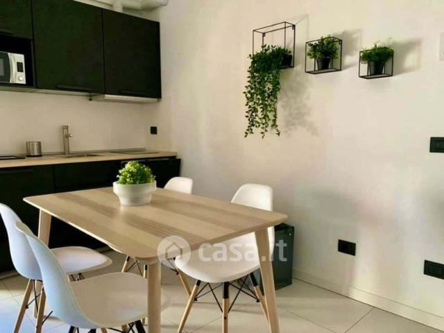 Bilocale in Affitto in Via Luigi Mercantini a Milano