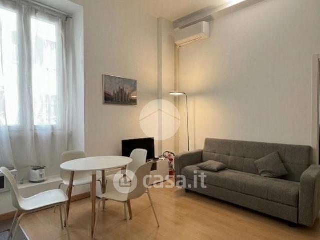 Bilocale in Affitto in Via Macedonio Melloni 40 a Milano