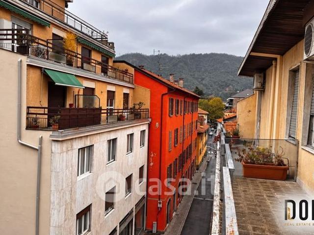 Bilocale in Affitto in Via Maurizio Monti 43 a Como