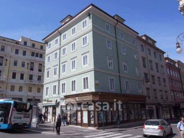 Bilocale in Affitto in Via Mazzini 32 a Trieste