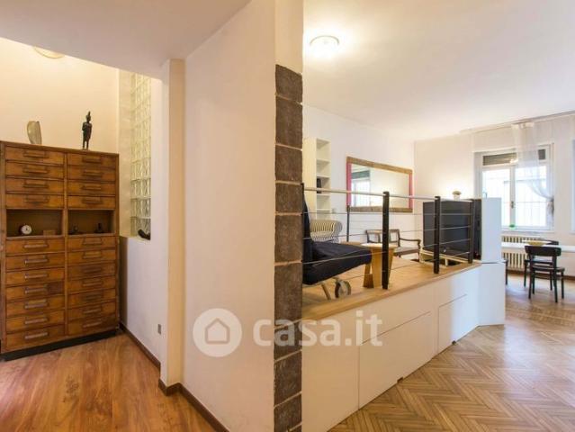 Bilocale in Affitto in Via Olmetto a Milano