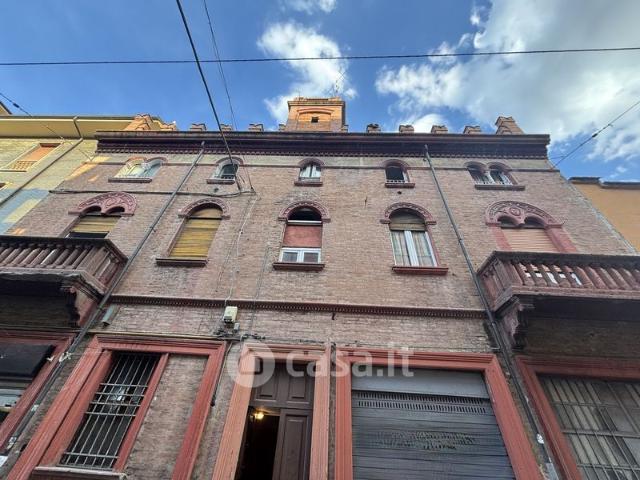 Bilocale in Affitto in Via Olindo Guerrini a Bologna