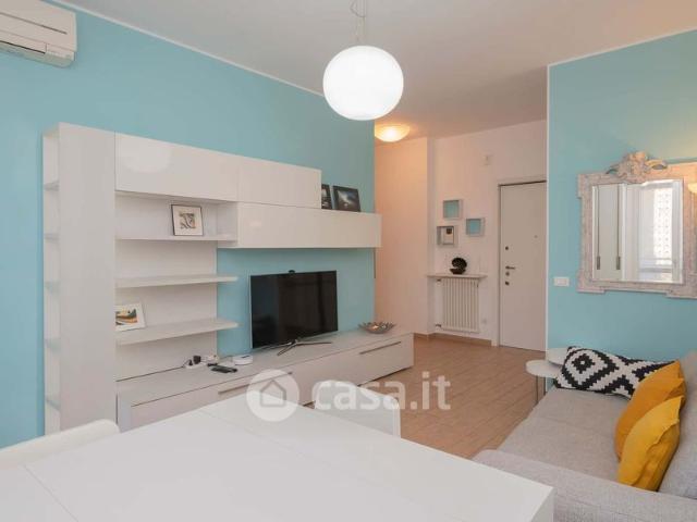 Bilocale in Affitto in Viale Legioni Romane 55 a Milano