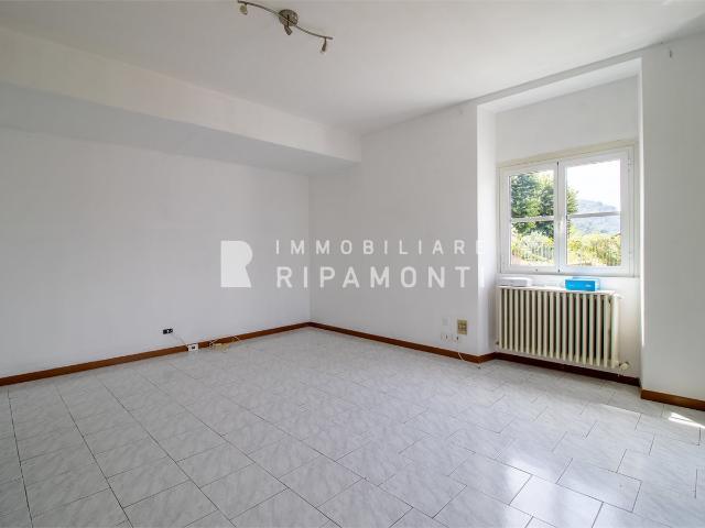Bilocale in affitto, Lecco acquate
