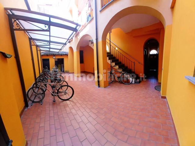 Bilocale largo Paolo Sarpi 3, Centro, Cremona